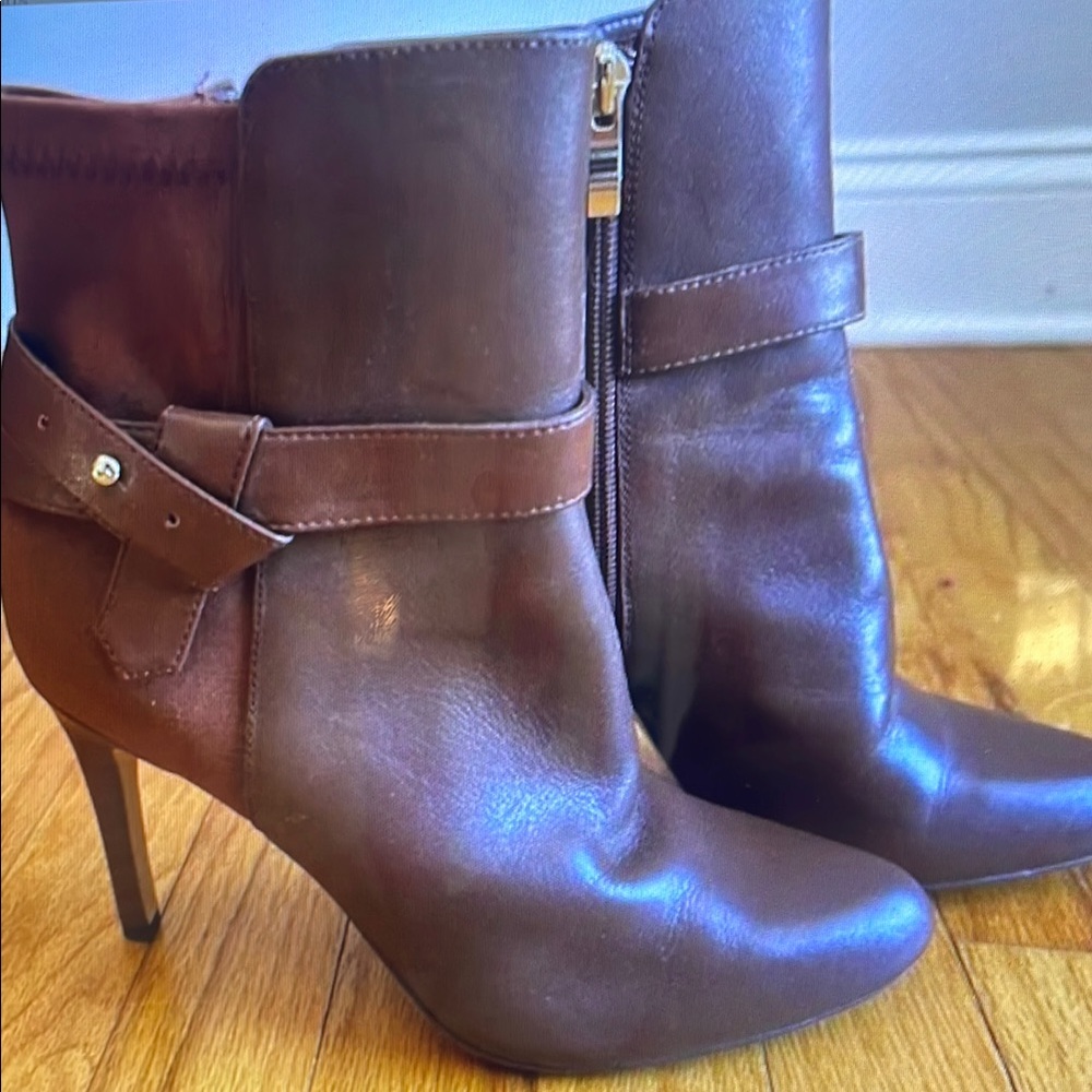 Sophisticated Brown Leather Heeled Boots with Buckle Detail
